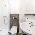Appartement Marina & *