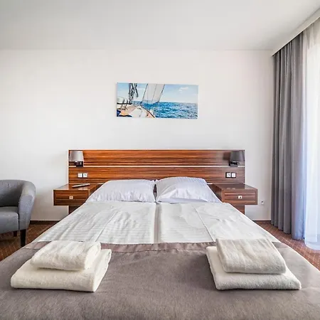 Marina & アパート *