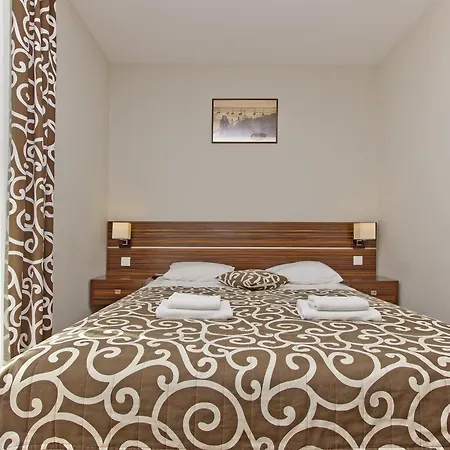 Apartmán Marina & *