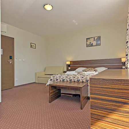 アパート Marina &